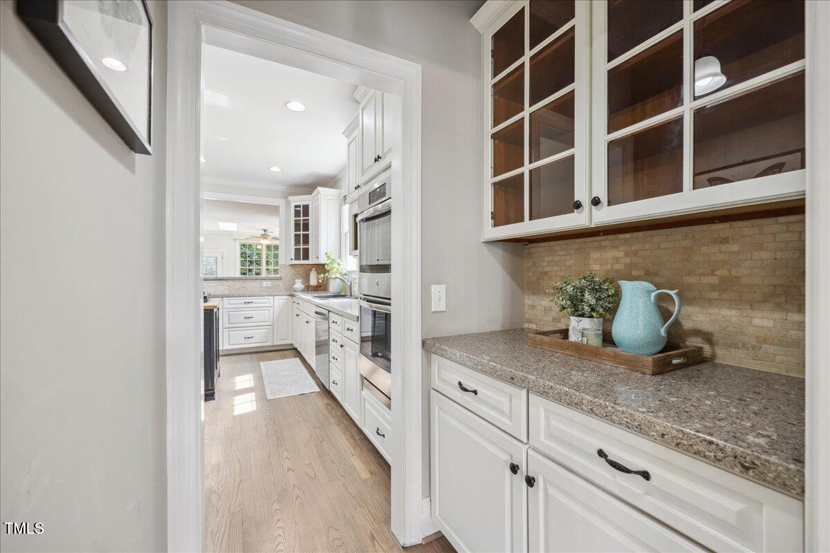 2725 Rosedale Avenue Raleigh, NC 27607 - Photo 24 of 66 21-2A1A6738
