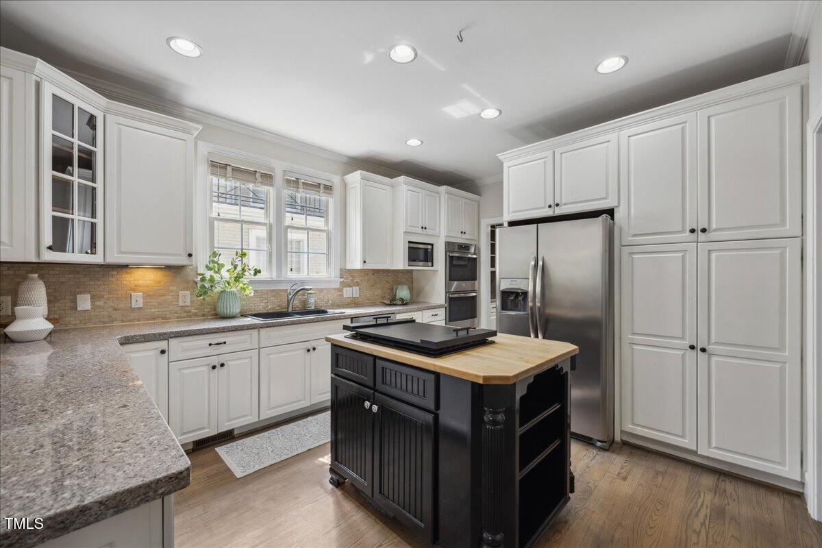 2725 Rosedale Avenue Raleigh, NC 27607 - Photo 3 of 66 27-2A1A6780