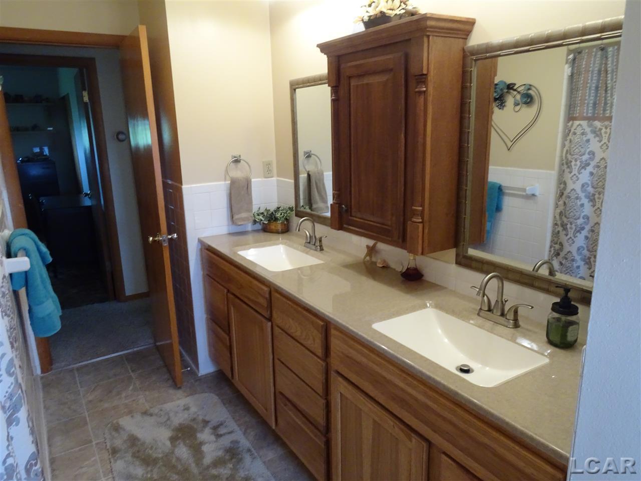 6571 Deerfield Road Palmyra, MI 49268 - Photo 15 of 24 50012692-14.JPG