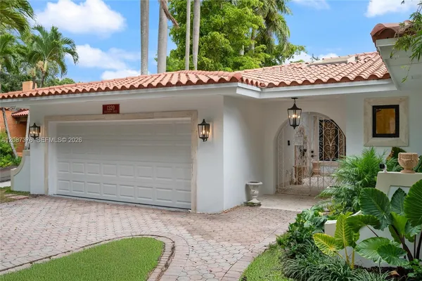 $17,950 | 1320 Alhambra Circle, Coral Gables, FL 33134