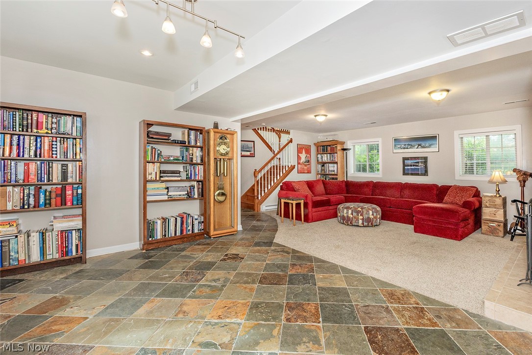 10955 Auburn Road Chardon, OH 44024 - Photo 21 of 25
