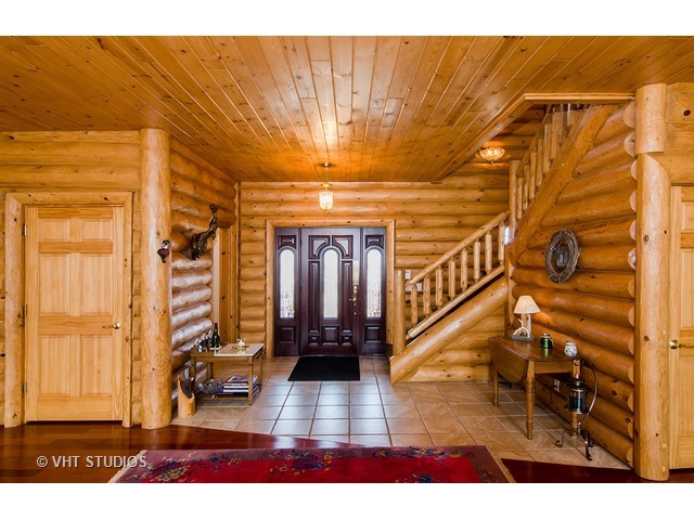 11411 Armory Road Hebron, IL 60034 - Photo 2 of 22 a view of entryway with a front door