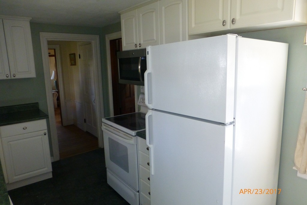 16 Stark Road Worcester, MA 01602 - Photo 7 of 25 Gallery Image 7