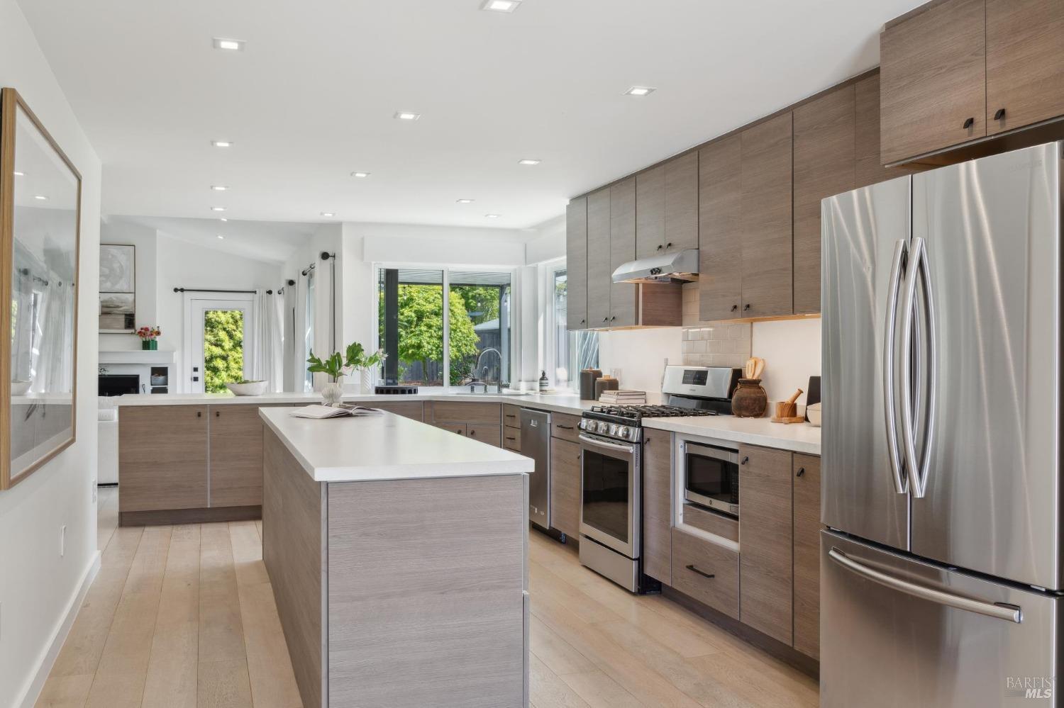 31 Mohawk Avenue Corte Madera, CA 94925 - Photo 9 of 57