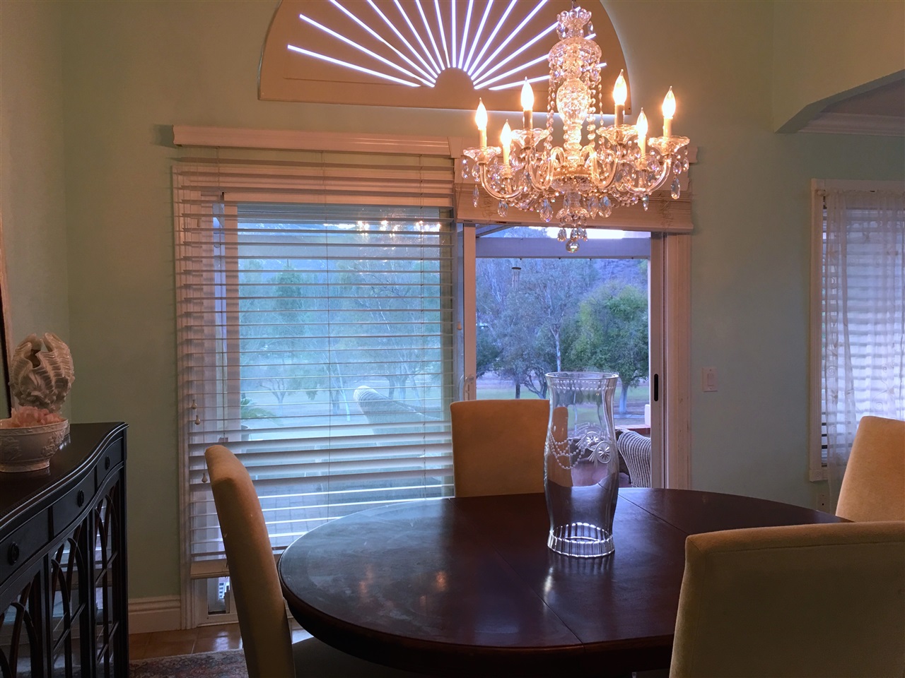 8965 Circle R View Lane Escondido, CA 92026 - Photo 10 of 25