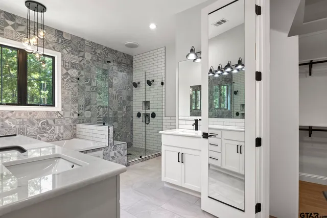 $759,000 | 1013 County Road 4420, Mount Pleasant, TX 75455