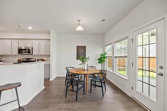 $389,000 | 1302 Berry Grove Drive, Summerville, SC 29485