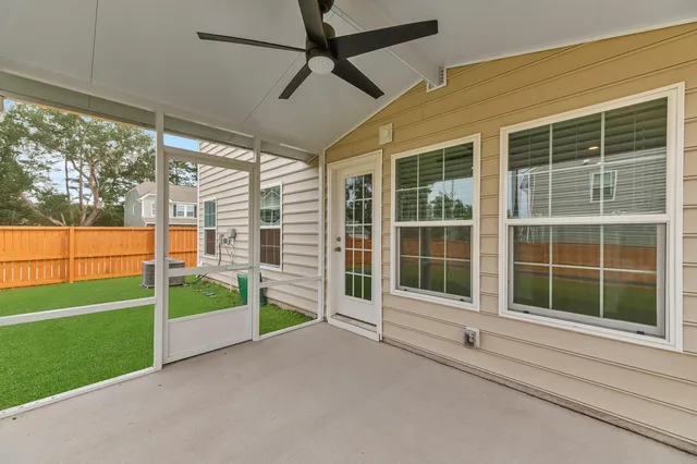 $389,000 | 1302 Berry Grove Drive, Summerville, SC 29485