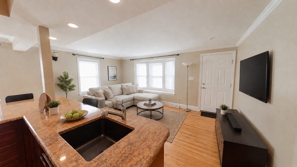 40 Glenellen Road, Unit 1 Boston, MA 02132 - Photo 9 of 37