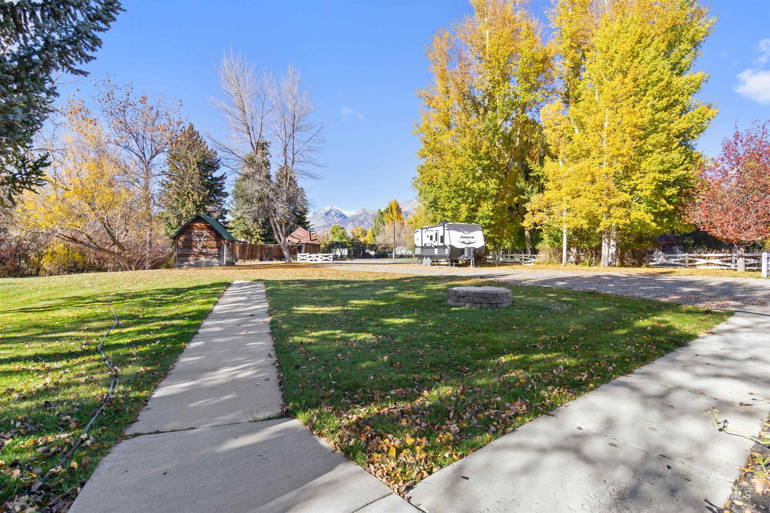 107 Willow Street Mackay, ID 83251 - Photo 42 of 48 View of green lawn