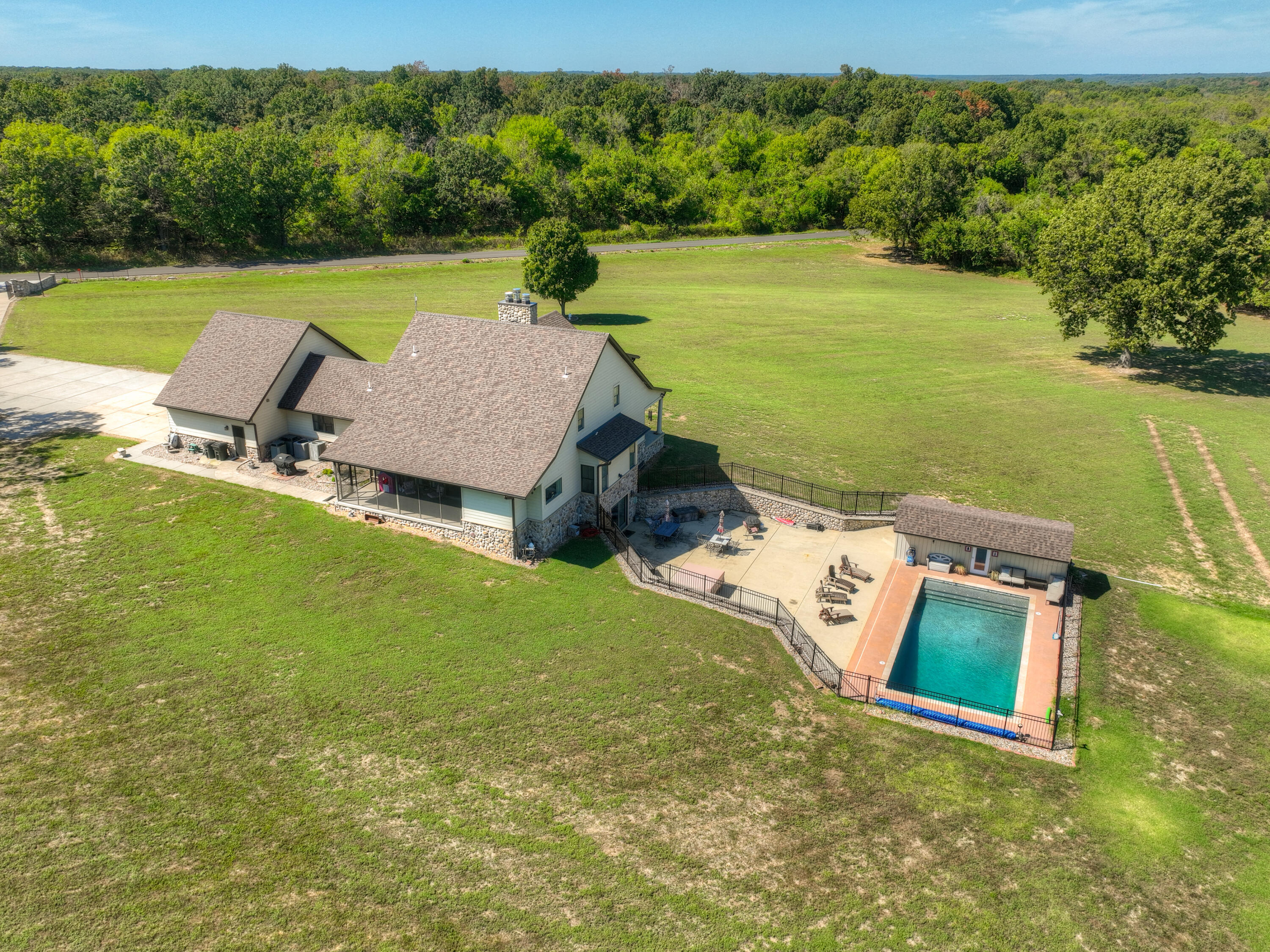 17777 Parrot Road Neosho, MO 64850 - Photo 89 of 92 109