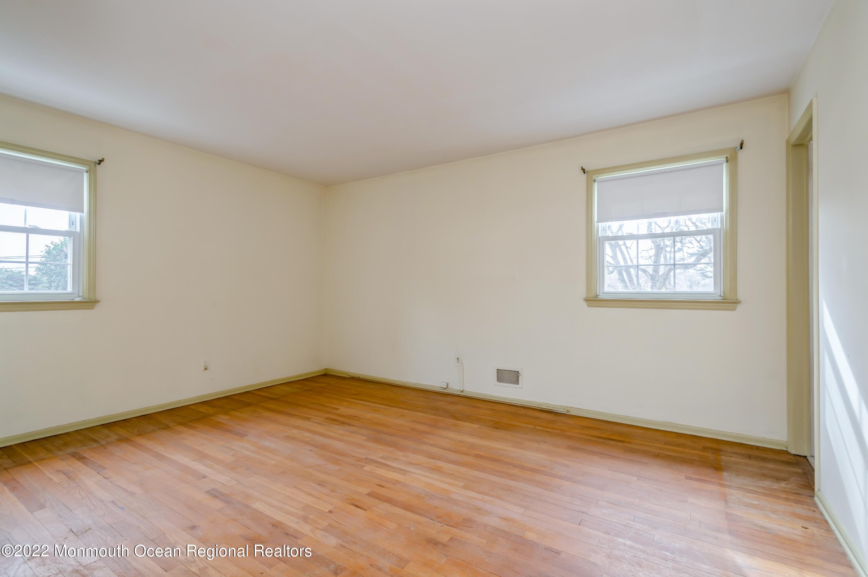 943 Middletown-Lincroft Road, Unit R Middletown, NJ 07748 - Photo 16 of 25 16_943MiddletownLincroftRd_14_PrimaryBed