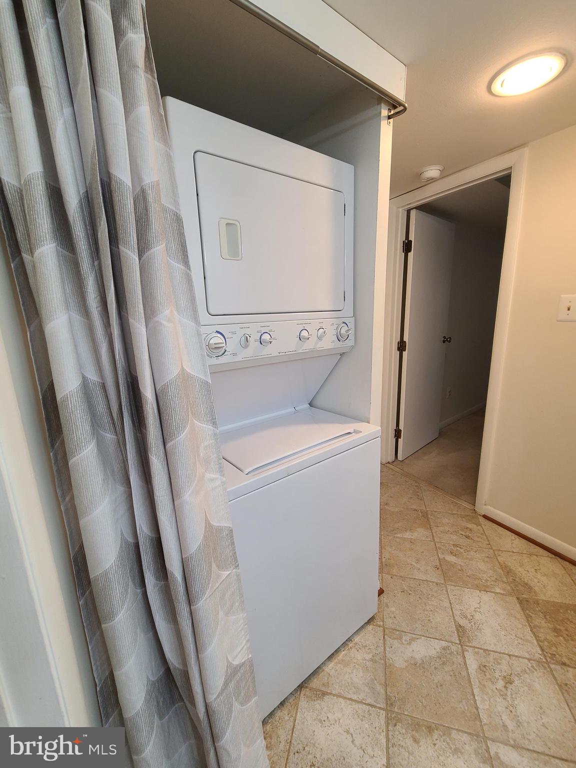 5802 Royal Ridge Drive Springfield, VA 22152 - Photo 15 of 25
