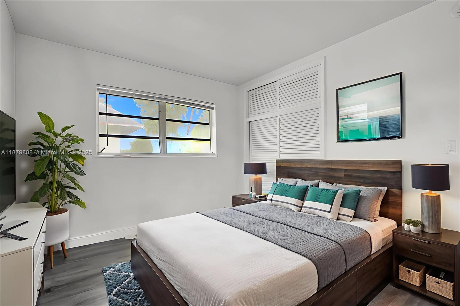 7610 Southwest 82nd Street, Unit J207 Miami, FL 33143 - Photo 6 of 22