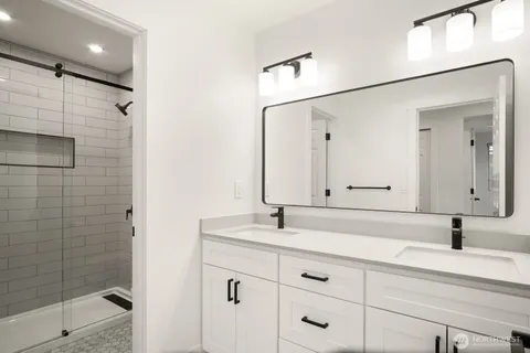 $1,467,000 | 19640 88th Place Northeast, Bothell, WA 98011