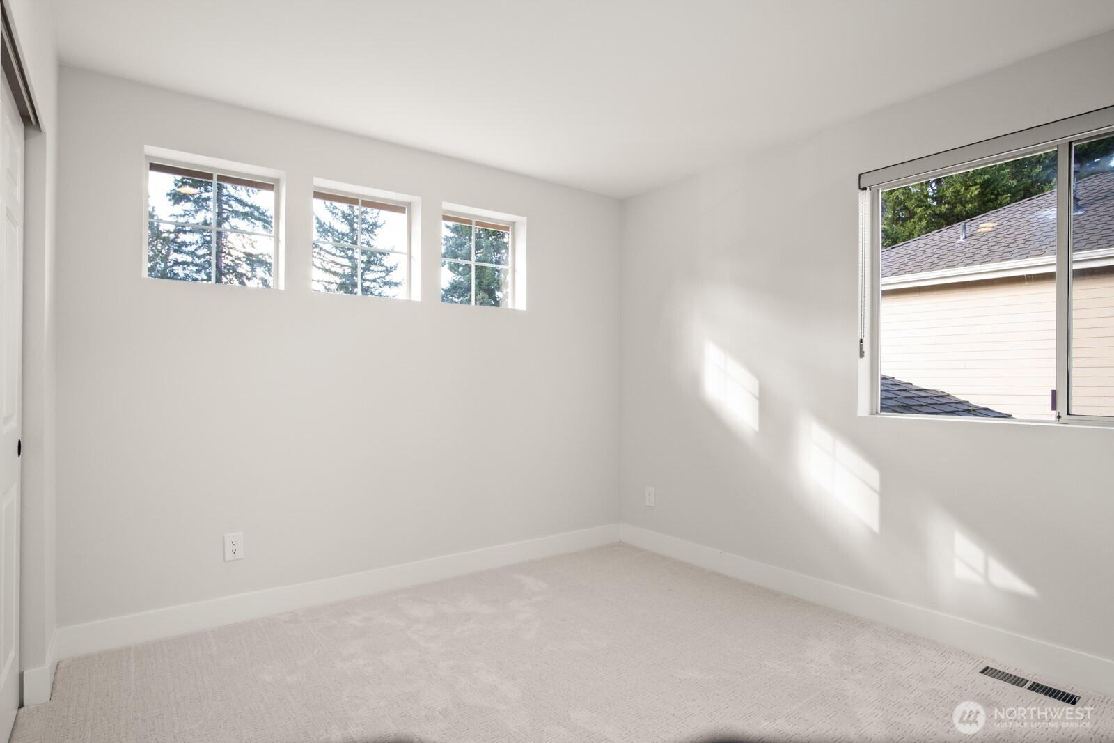 19640 88th Place Northeast Bothell, WA 98011 - Photo 24 of 37