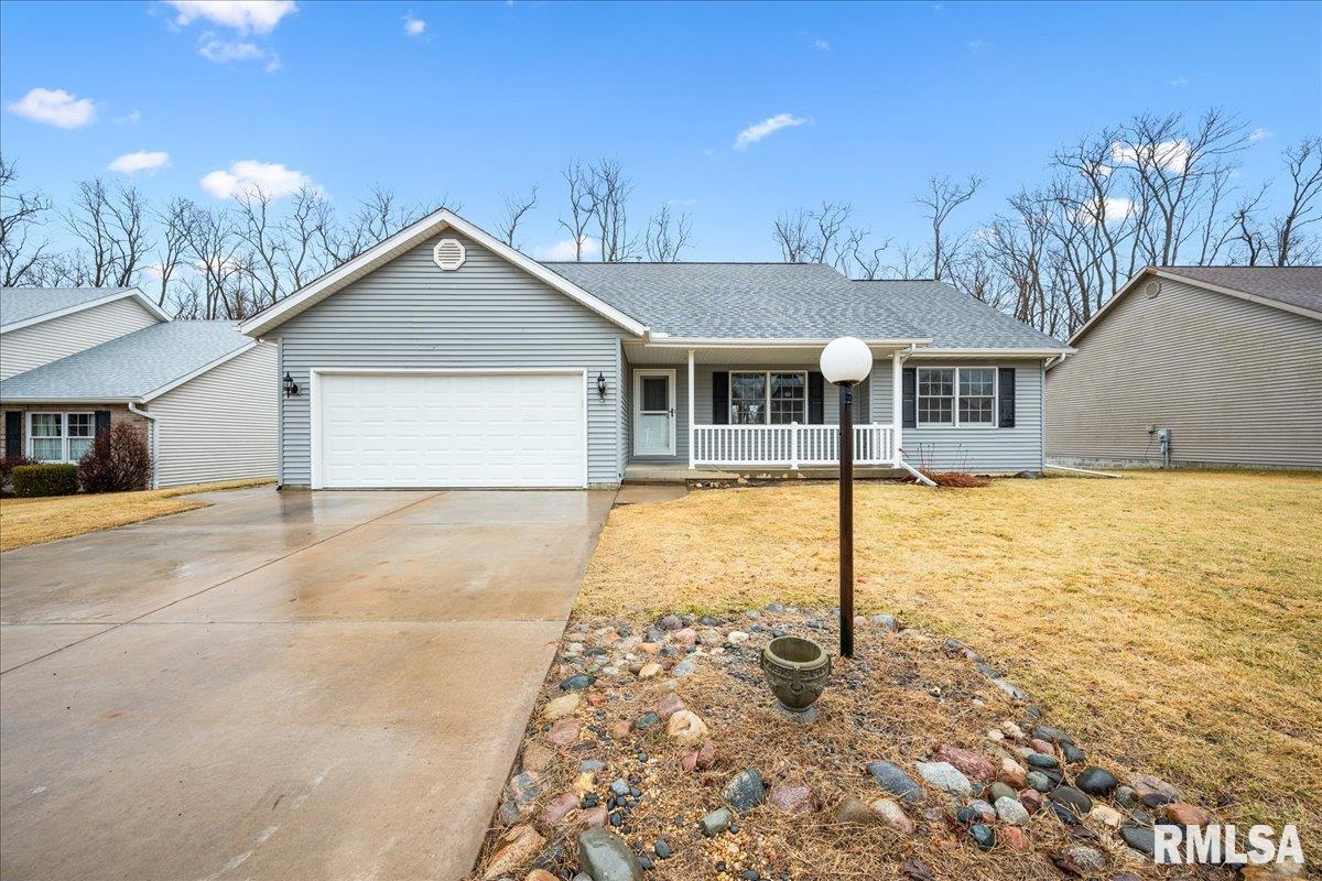 914 South Johanson Road Peoria, IL 61607 - Photo 1 of 32