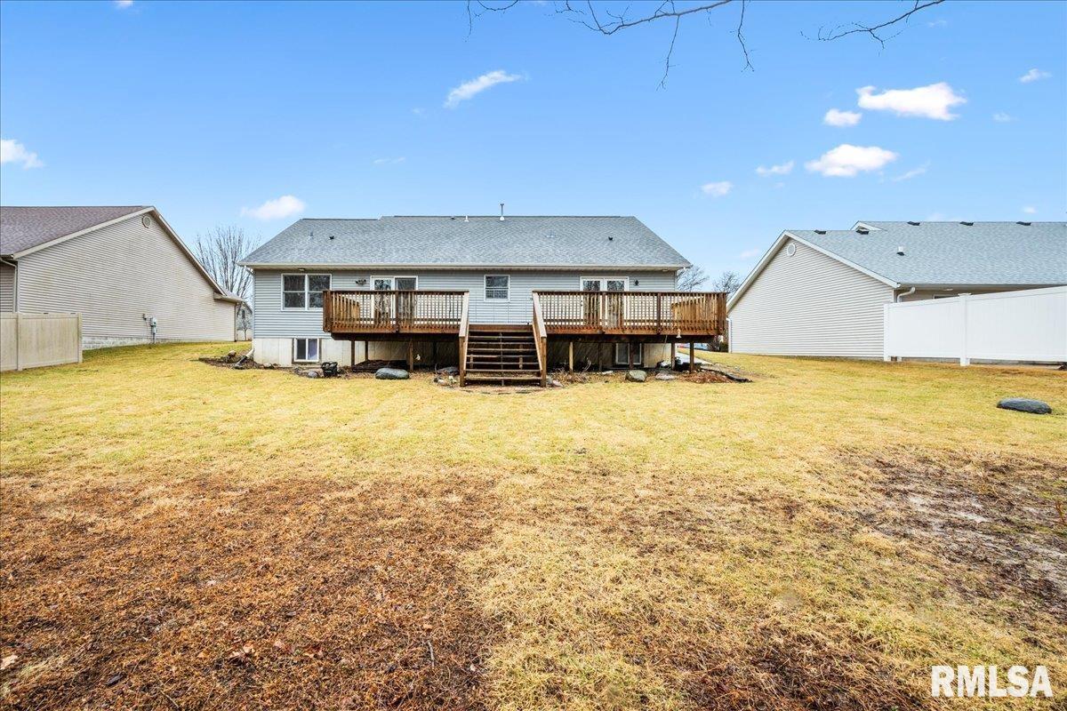 914 South Johanson Road Peoria, IL 61607 - Photo 31 of 32