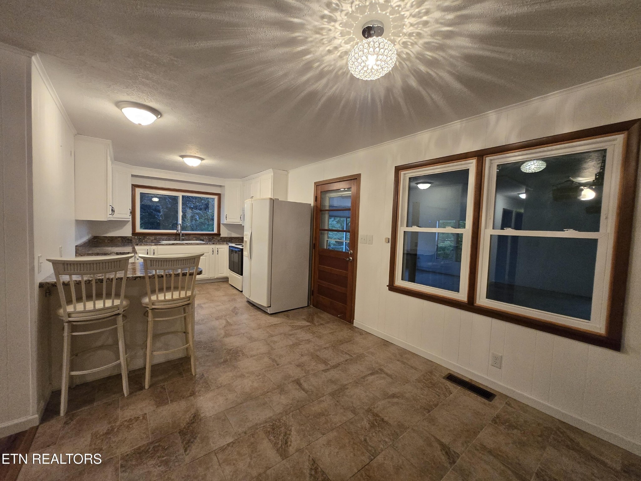 295 Bilbrey Road Crossville, TN 38571 - Photo 8 of 32