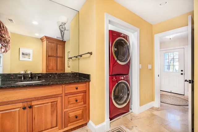 $18,000 | 568 Wellesley Street, Weston, MA 02493