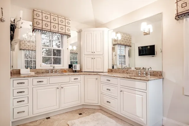 $18,000 | 568 Wellesley Street, Weston, MA 02493