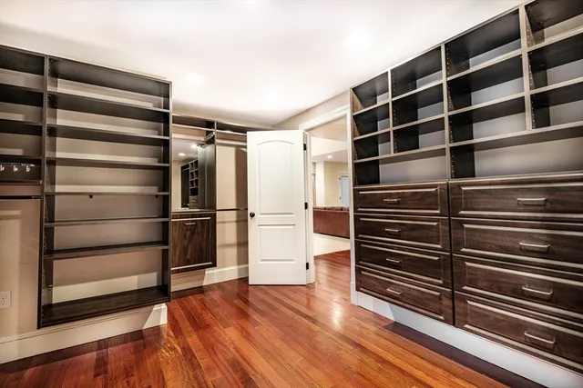 $18,000 | 568 Wellesley Street, Weston, MA 02493