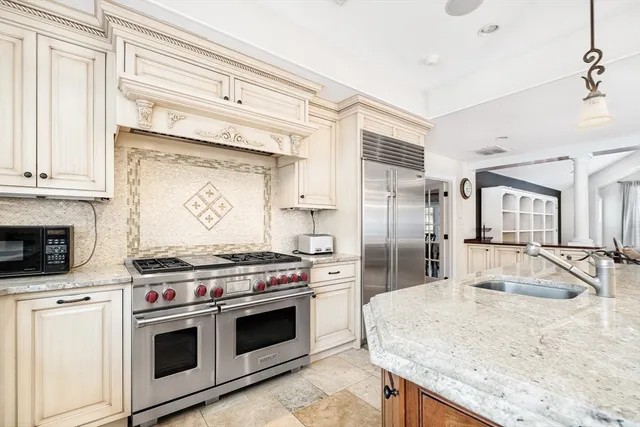 $18,000 | 568 Wellesley Street, Weston, MA 02493