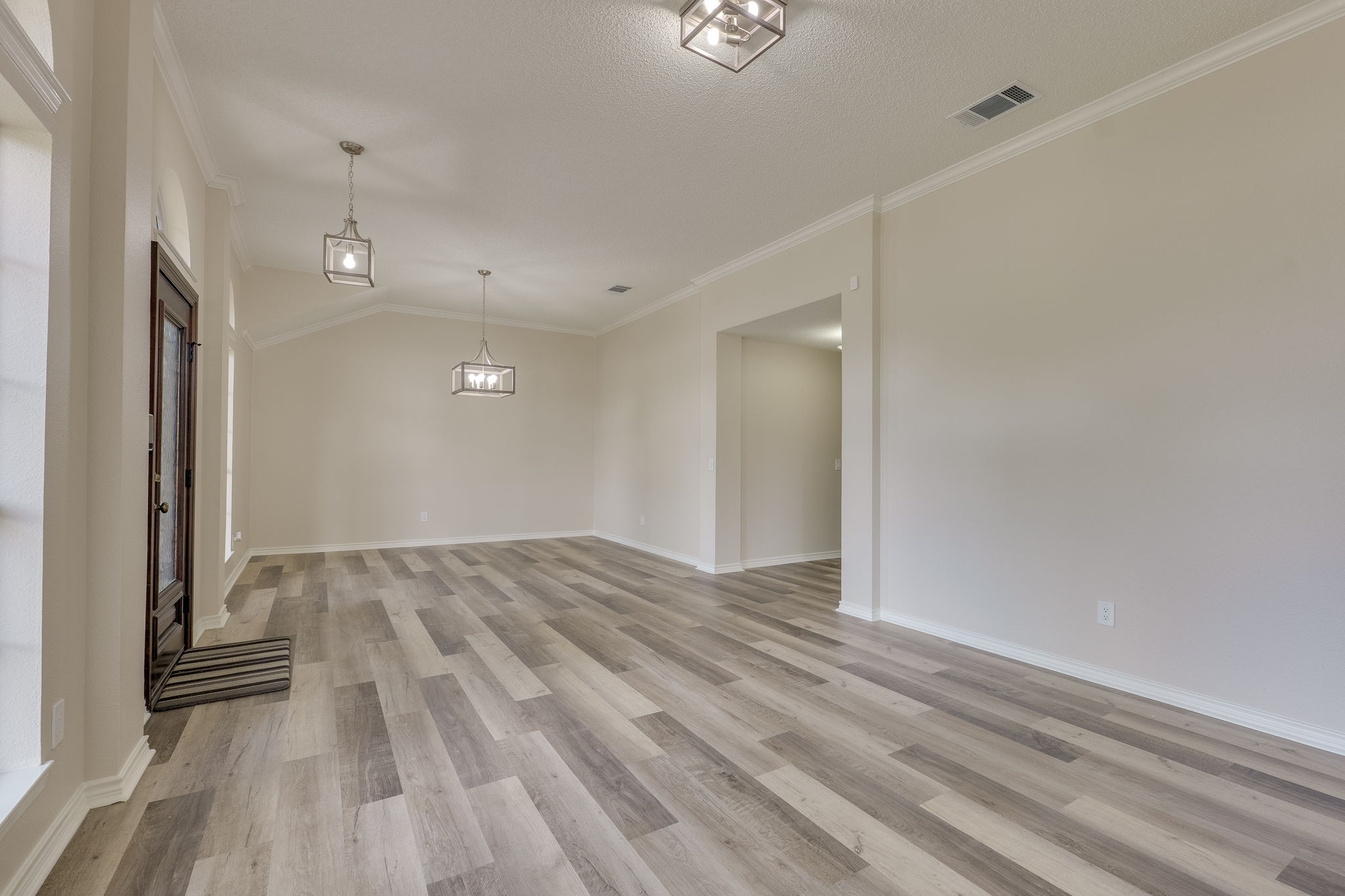 6613 Bramber Lane Austin, TX 78754 - Photo 6 of 39