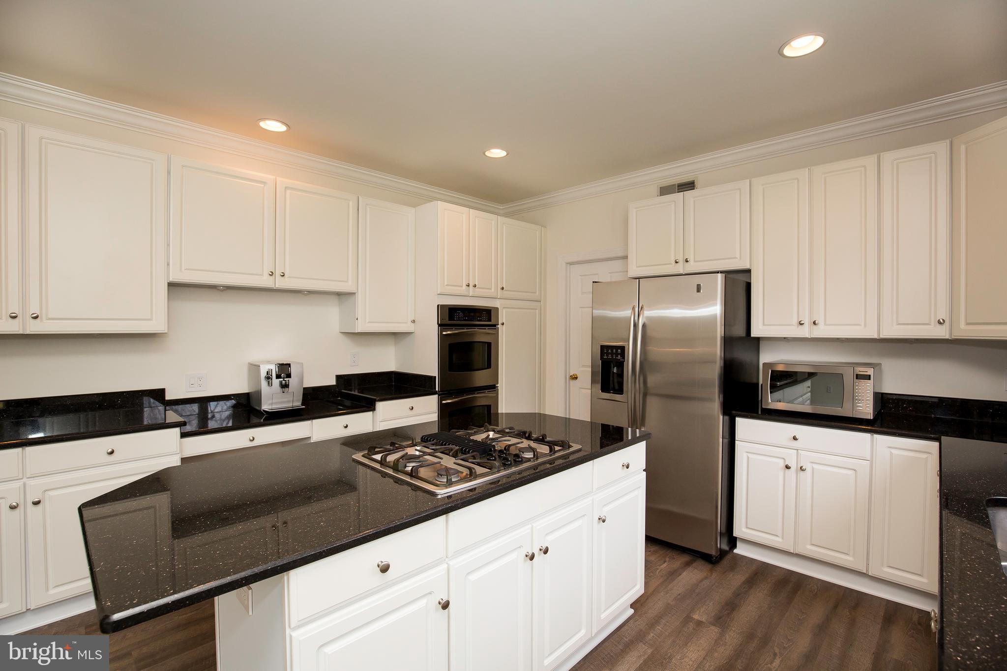 5466 Ashleigh Road Fairfax, VA 22030 - Photo 17 of 56 Gallery Image 17