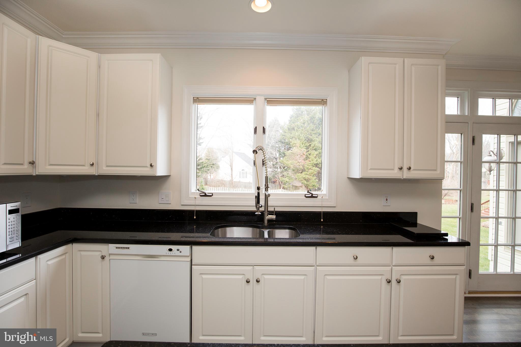 5466 Ashleigh Road Fairfax, VA 22030 - Photo 18 of 56 Gallery Image 18