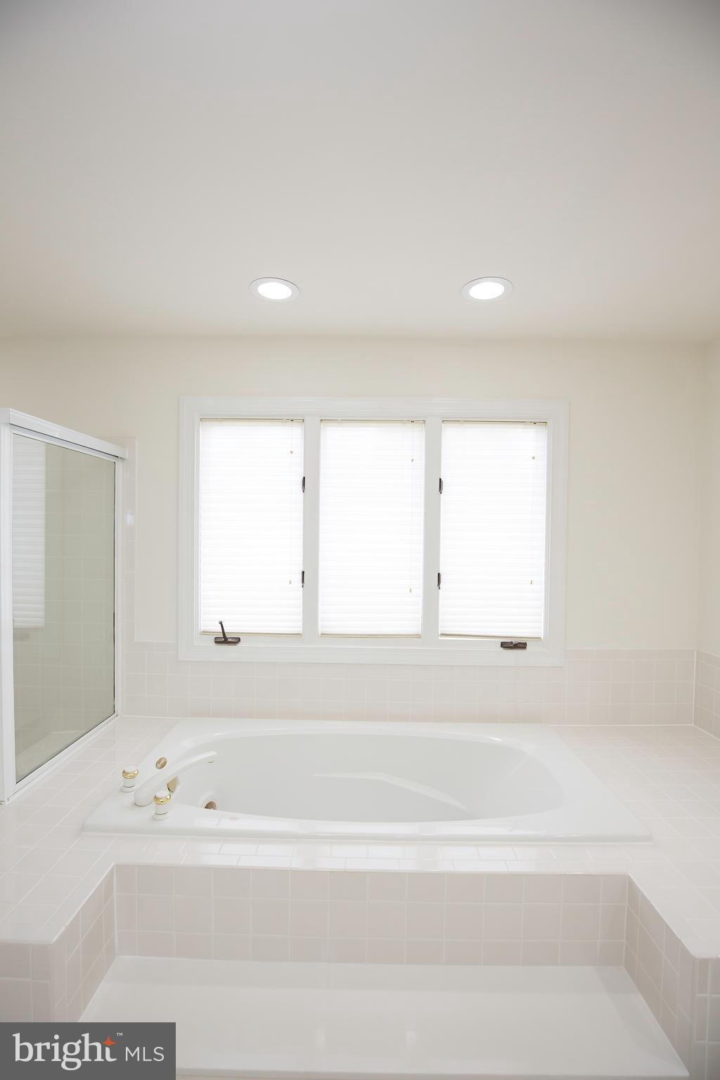 5466 Ashleigh Road Fairfax, VA 22030 - Photo 33 of 56 Gallery Image 33