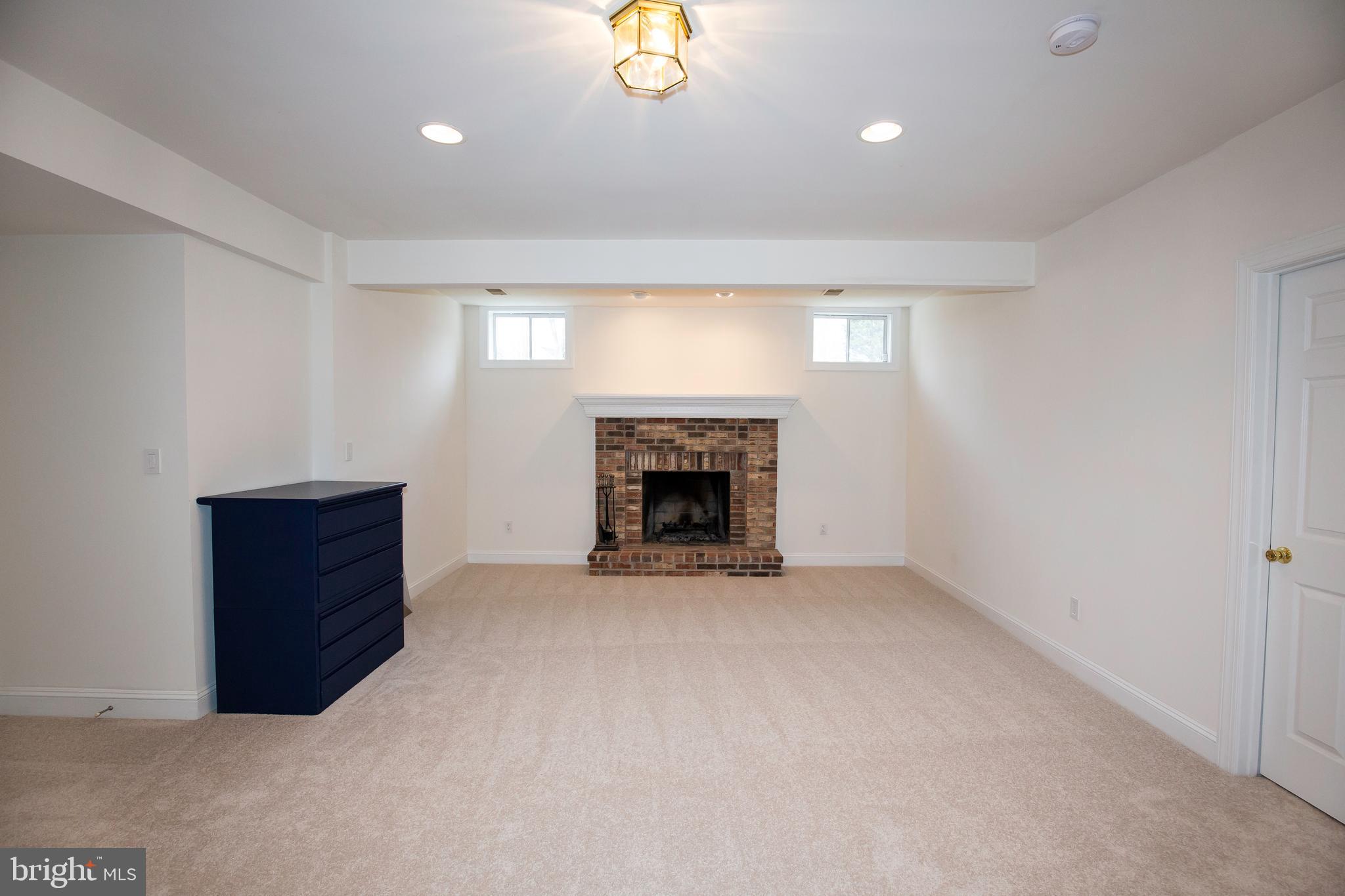 5466 Ashleigh Road Fairfax, VA 22030 - Photo 42 of 56 Gallery Image 42