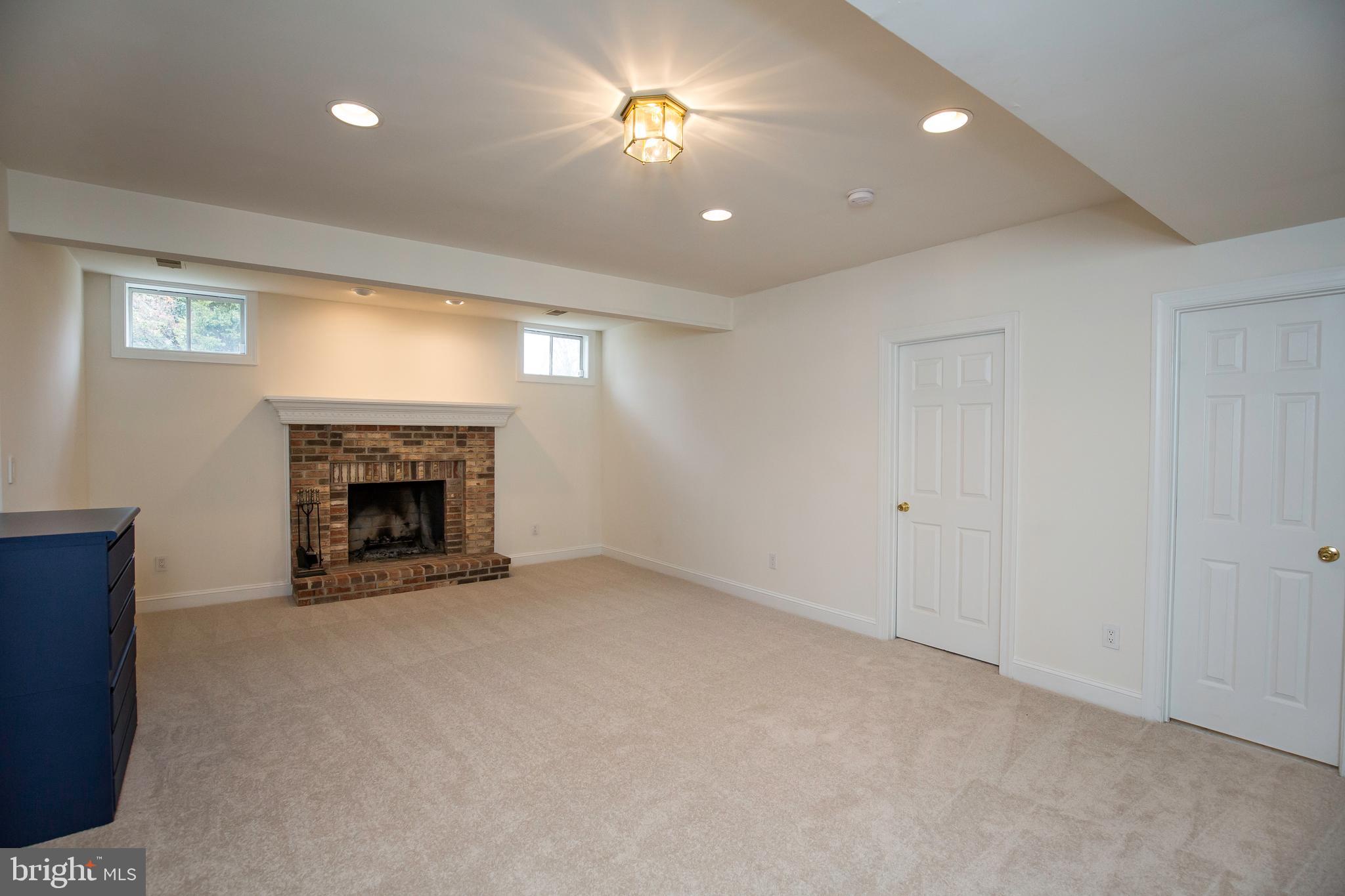 5466 Ashleigh Road Fairfax, VA 22030 - Photo 43 of 56 Gallery Image 43