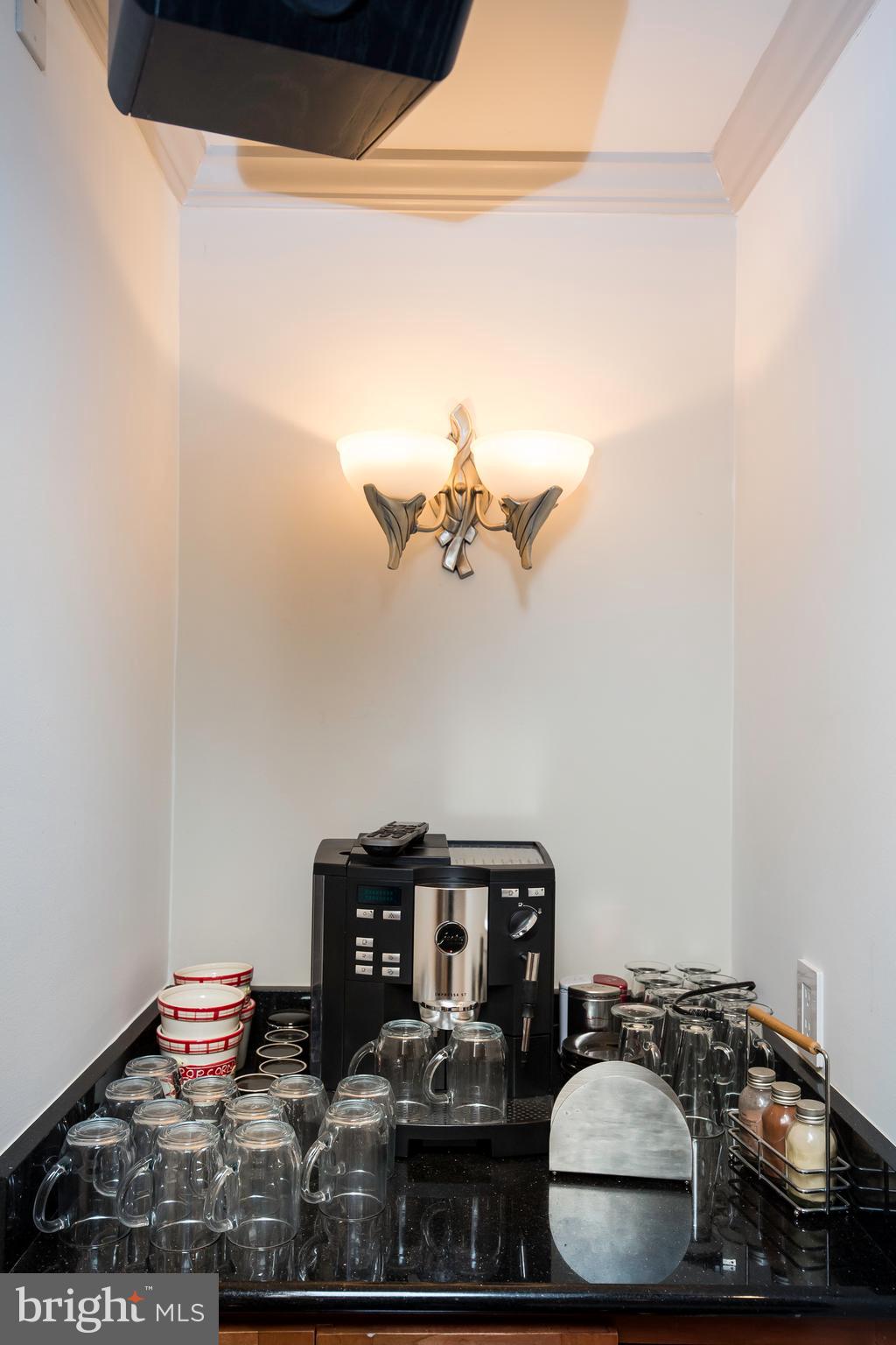 5466 Ashleigh Road Fairfax, VA 22030 - Photo 44 of 56 Gallery Image 44