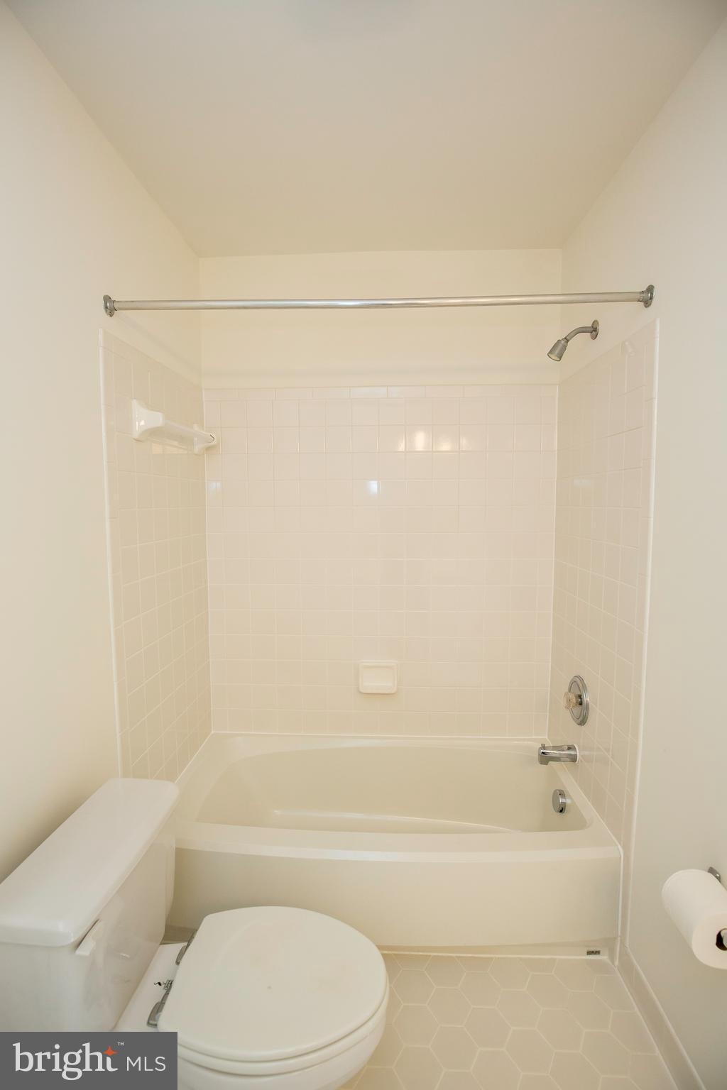 5466 Ashleigh Road Fairfax, VA 22030 - Photo 53 of 56 Gallery Image 53