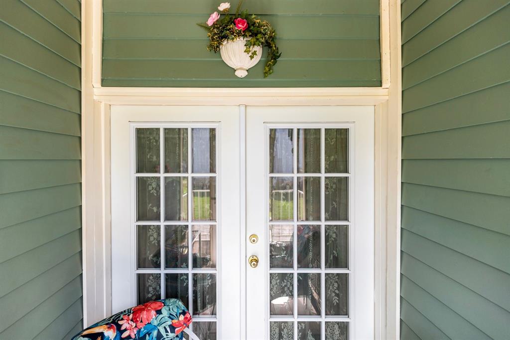 404 East Main Street Ladonia, TX 75449 - Photo 22 of 27 a view of a door