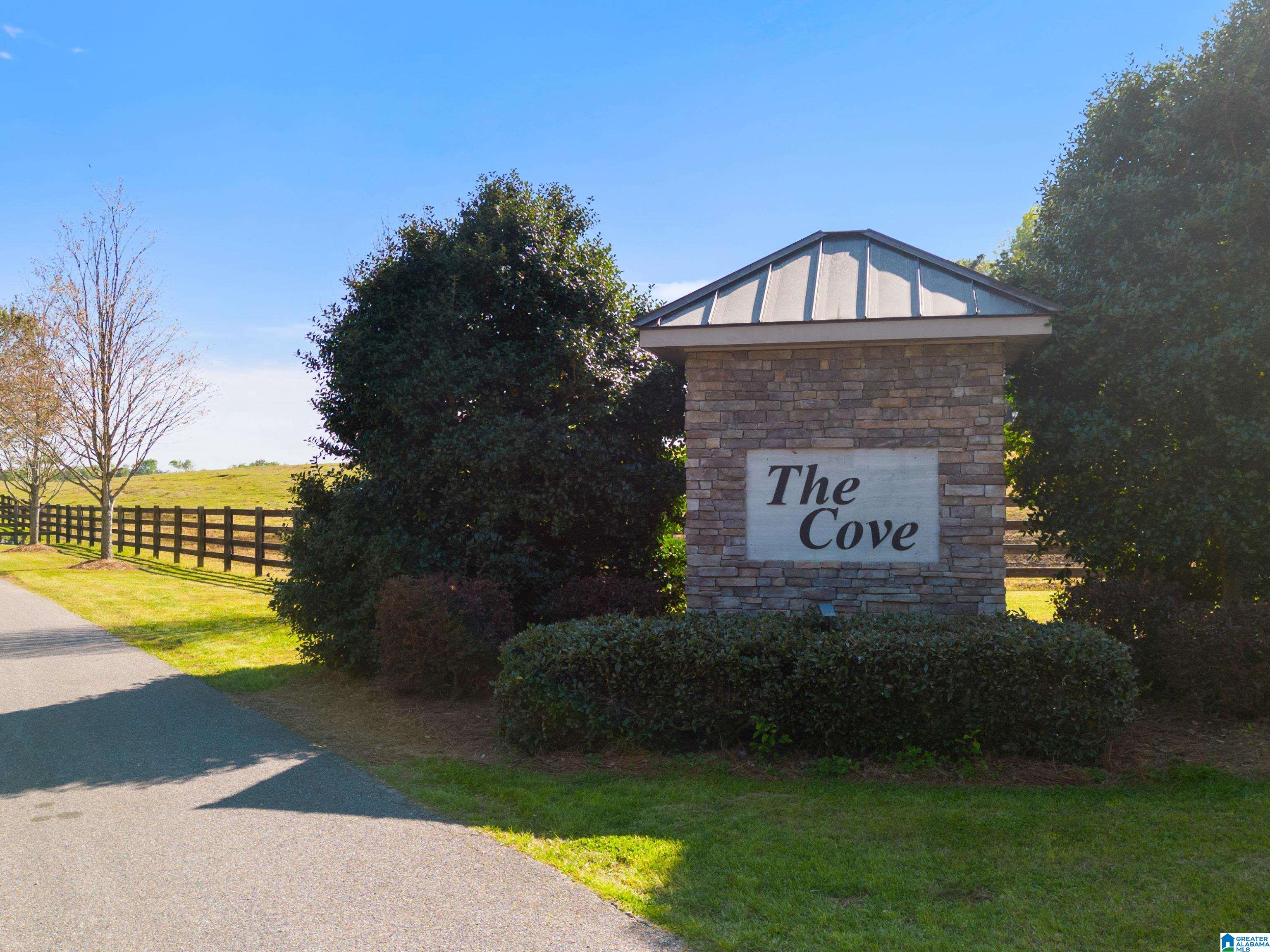 657 Cove Road, Unit 16 Sylacauga, AL 35151 - Photo 2 of 21