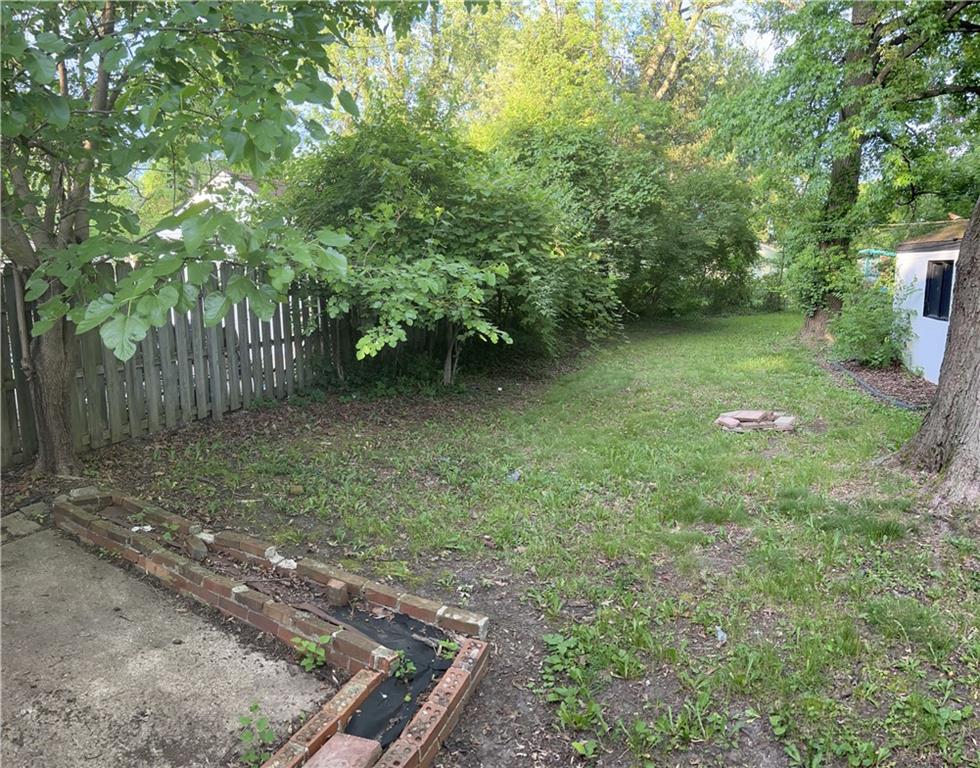 3631 North Riley Avenue Indianapolis, IN 46218 - Photo 5 of 21 Gallery Image 5