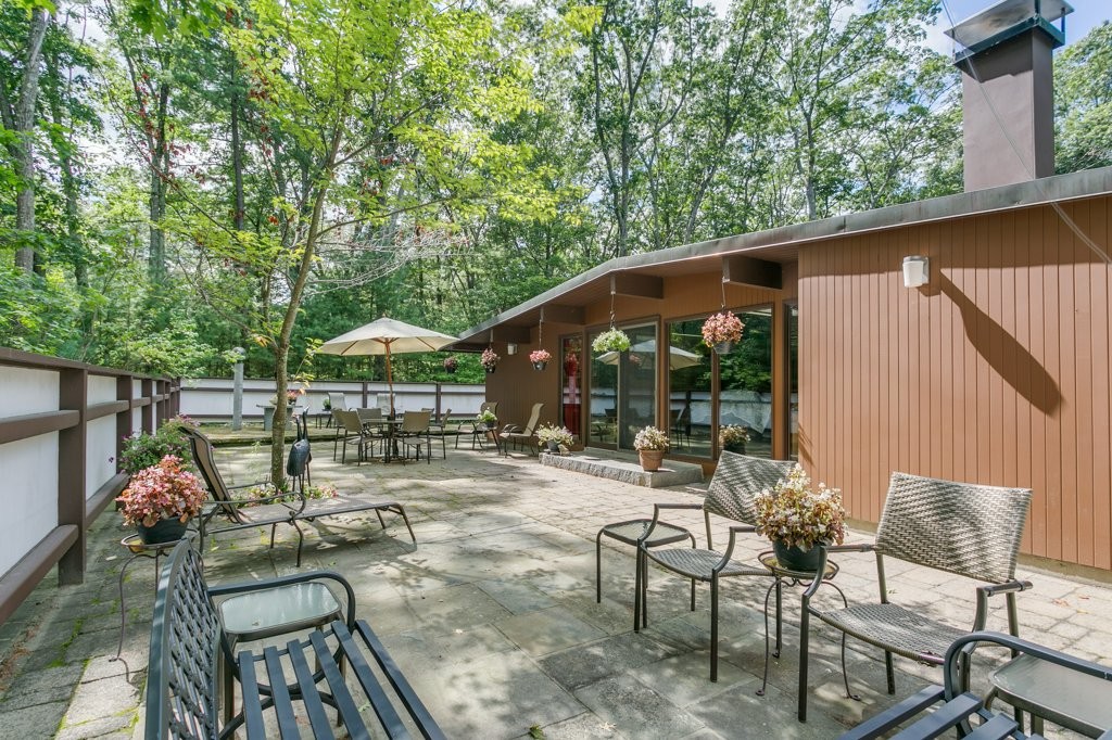 27 Conant Road Lincoln, MA 01773 - Photo 11 of 16