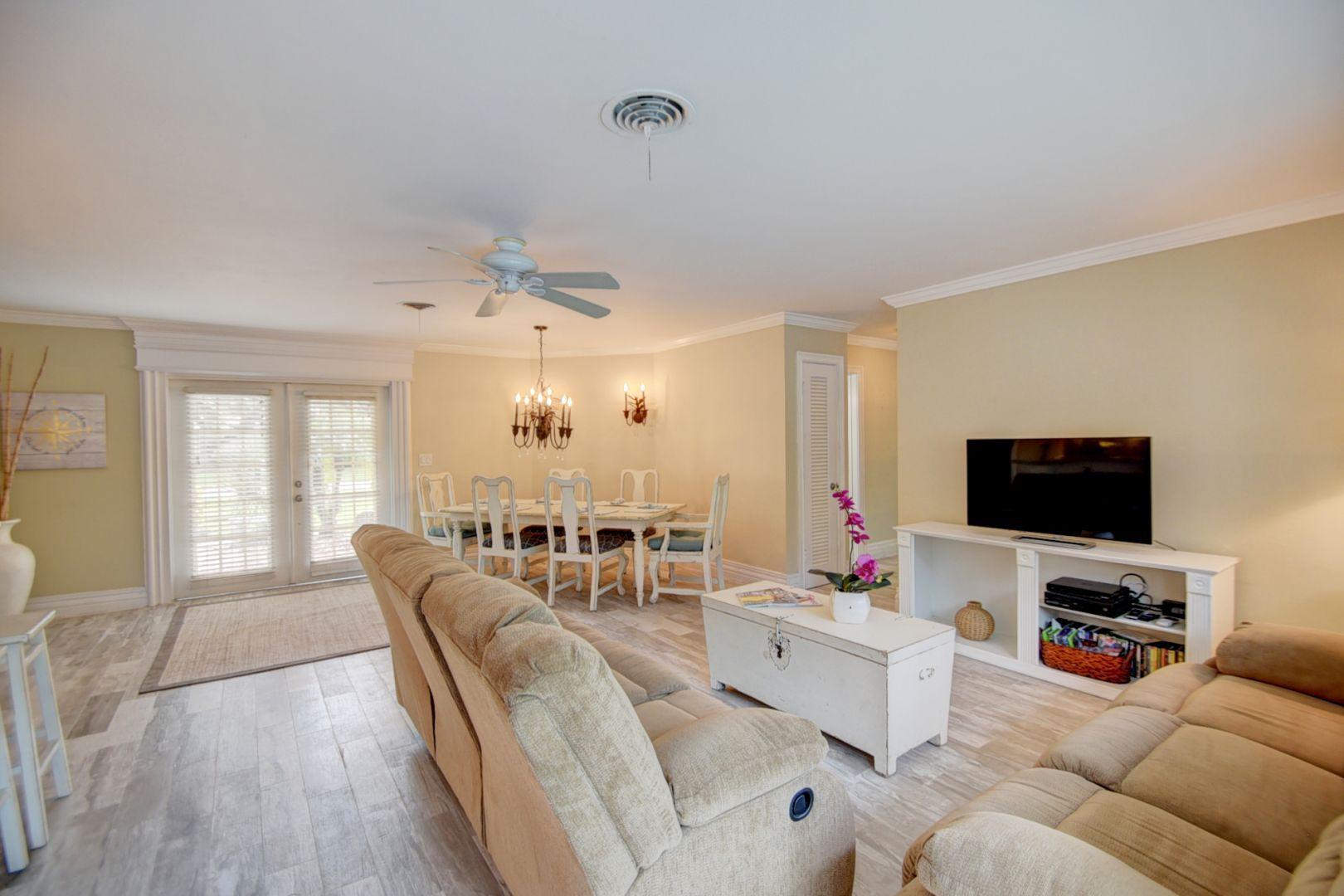 299 Southwest 7th Avenue Boca Raton, FL 33486 - Photo 13 of 37 0e5d7cad0f2b6b593c1282dc11cbe3d0