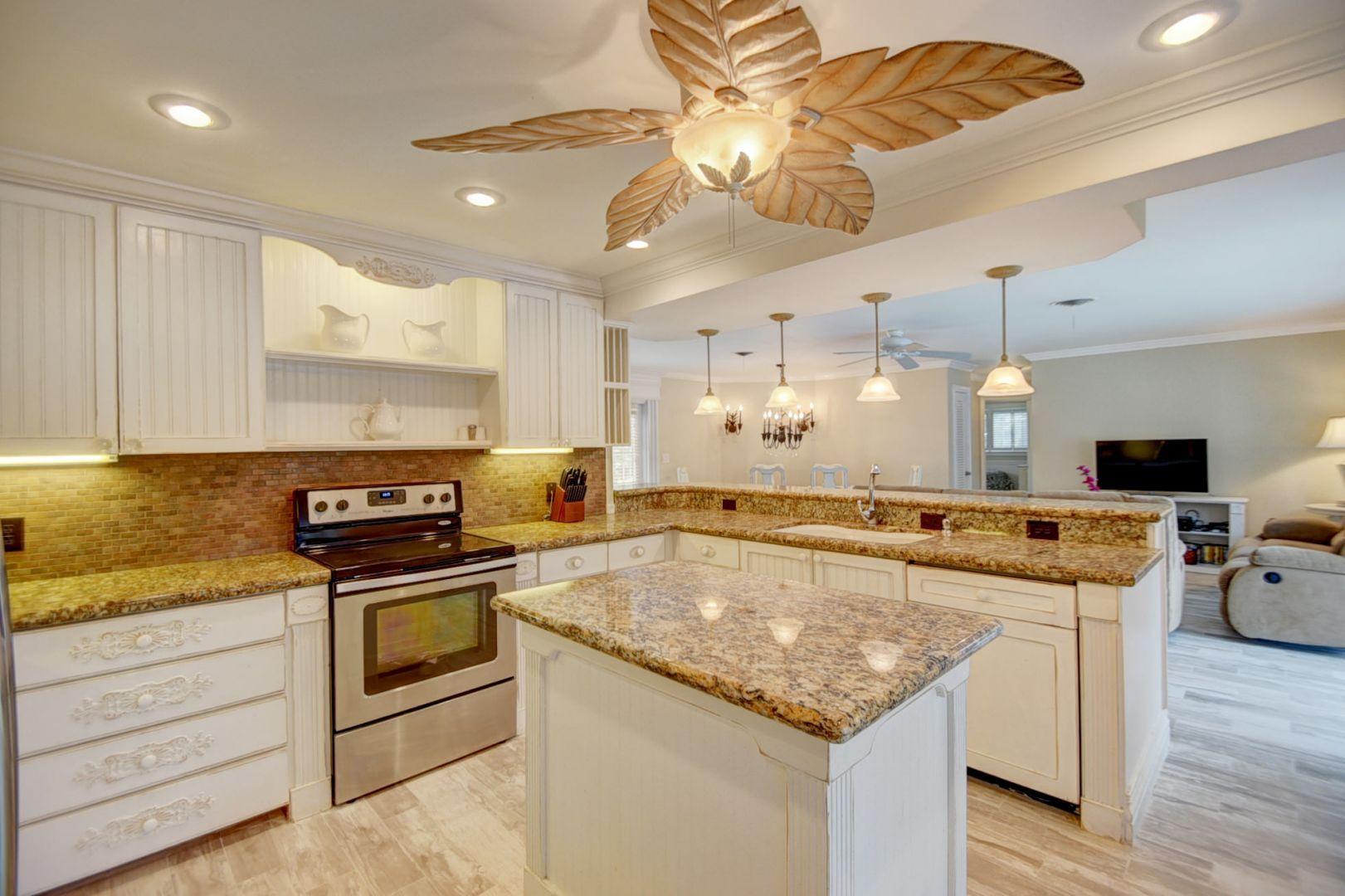 299 Southwest 7th Avenue Boca Raton, FL 33486 - Photo 36 of 37 25_dsc_1313_4_5_6_7