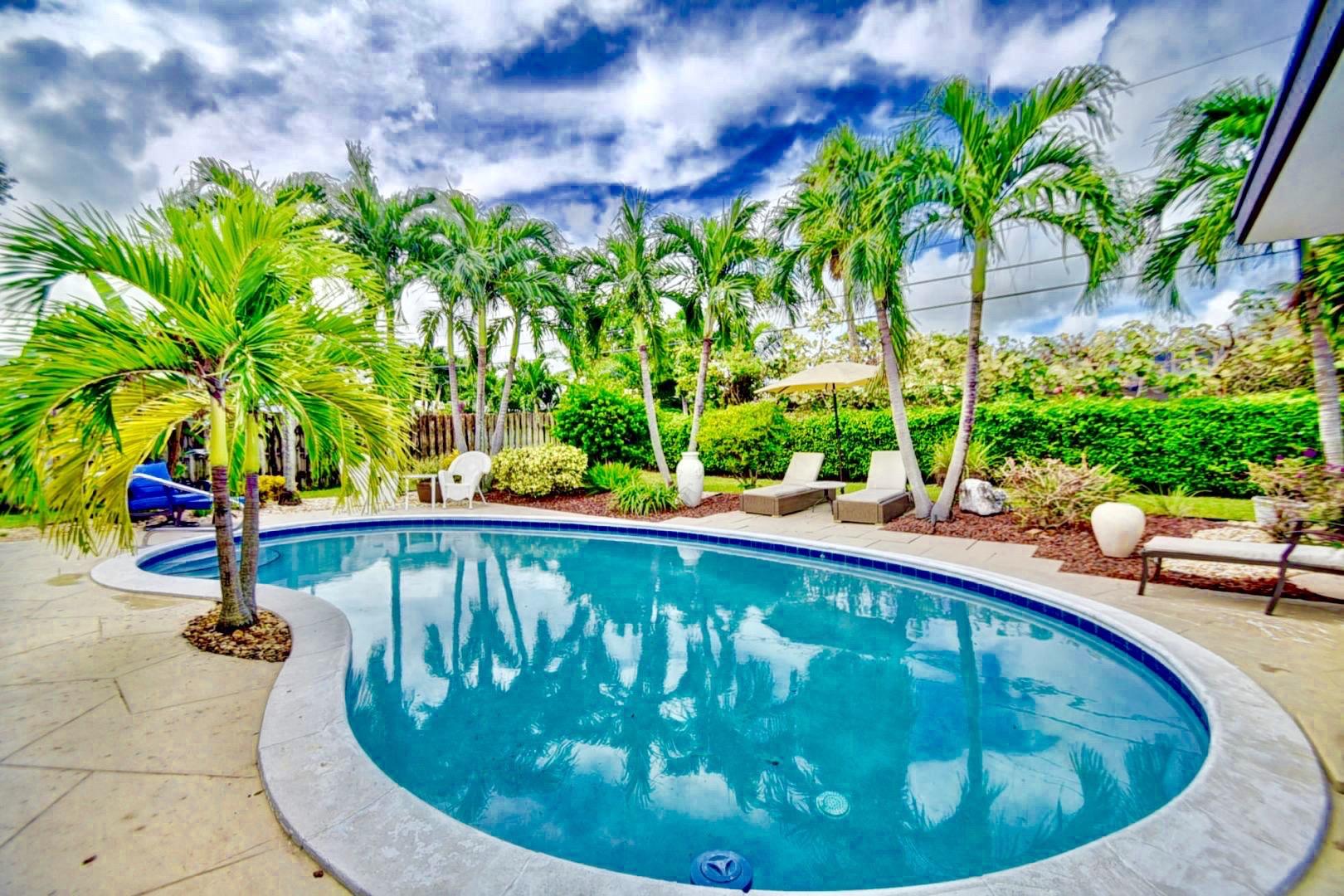 299 Southwest 7th Avenue Boca Raton, FL 33486 - Photo 4 of 37 POOL LIGHTENED copy