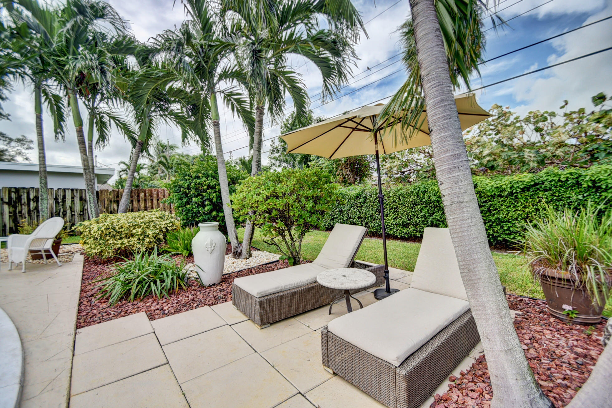 299 Southwest 7th Avenue Boca Raton, FL 33486 - Photo 5 of 37 dsc_1463_4_5_6_7