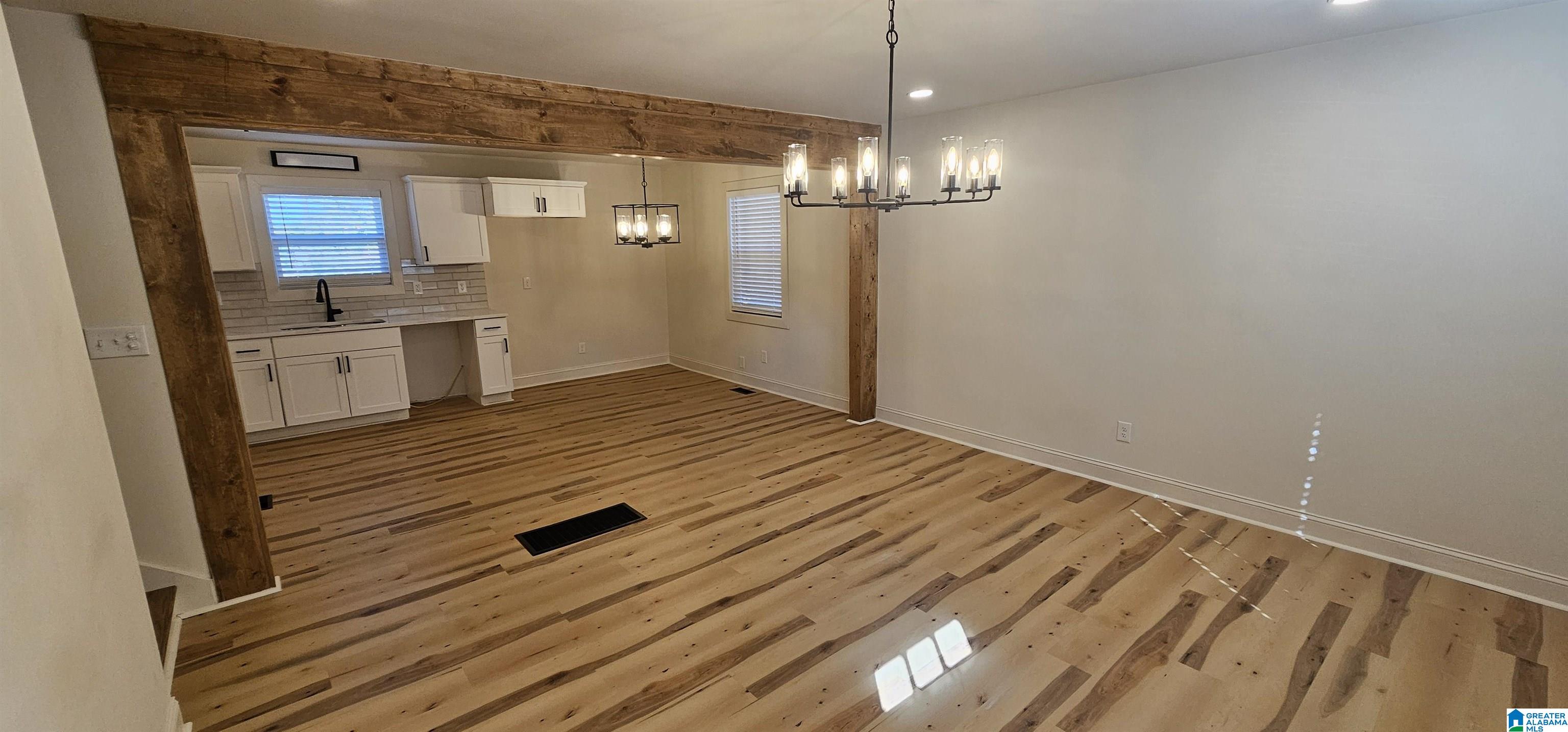 820 28th Street Southwest Birmingham, AL 35211 - Photo 3 of 47