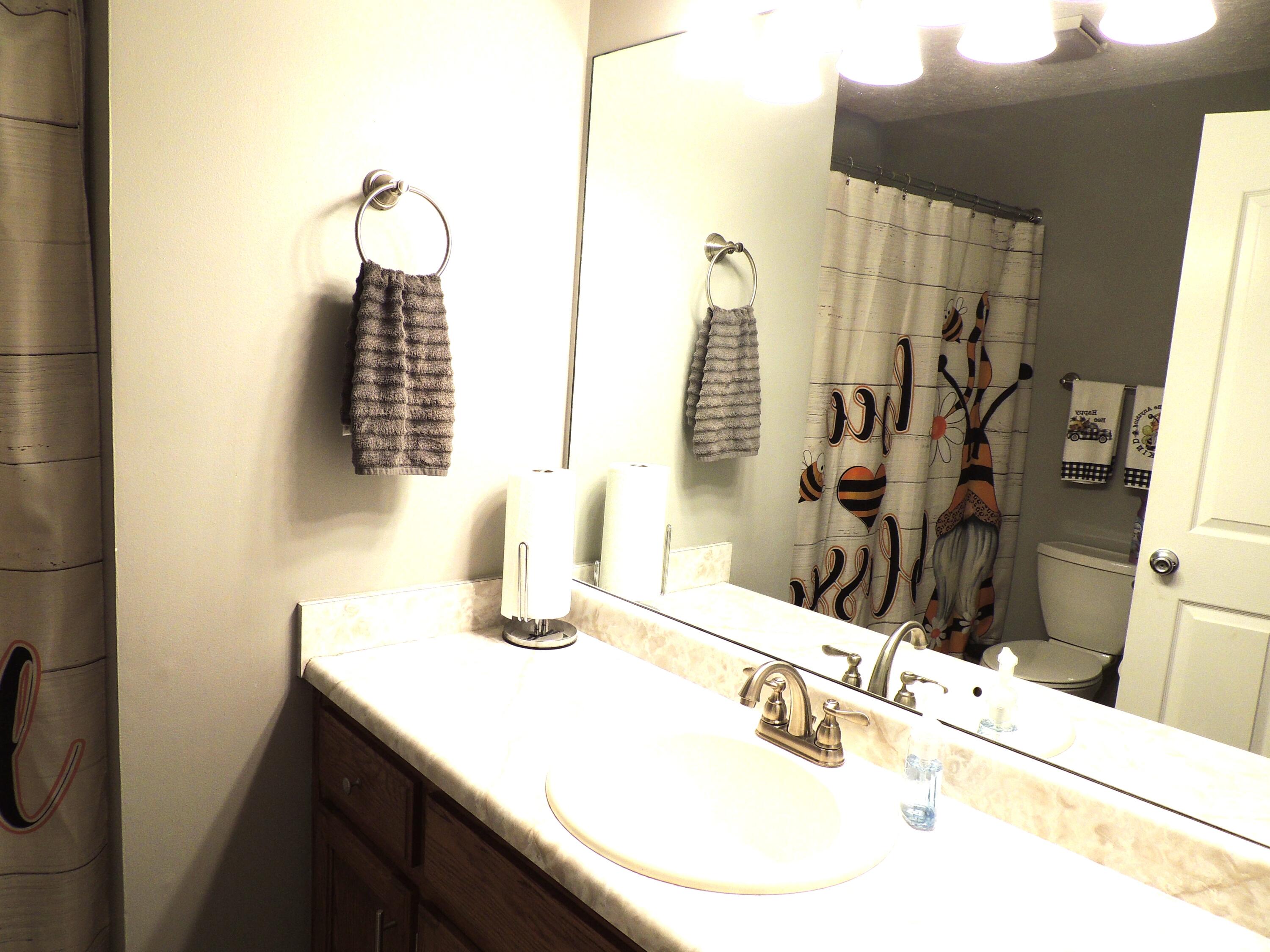 1464 Green-Wilson Road Frankfort, KY 40601 - Photo 27 of 57 hall bath 3