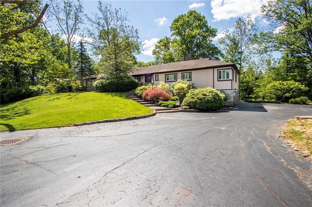 815 Sycamore Road Batesville, IN 47006 - Photo 1 of 59 Gallery Image 1