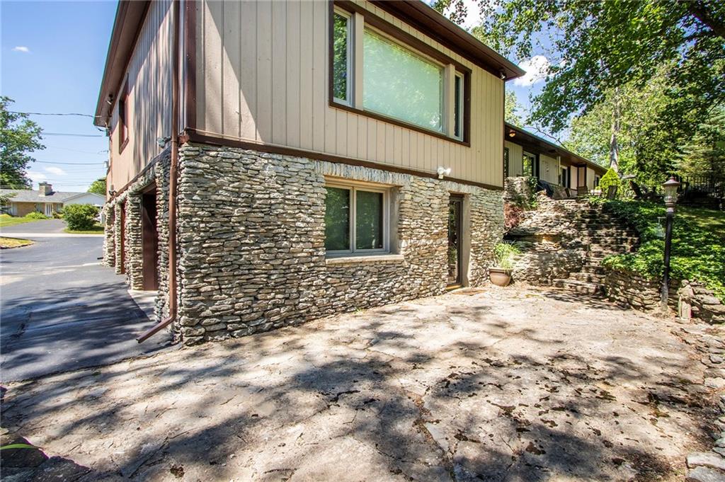 815 Sycamore Road Batesville, IN 47006 - Photo 9 of 59 Gallery Image 9