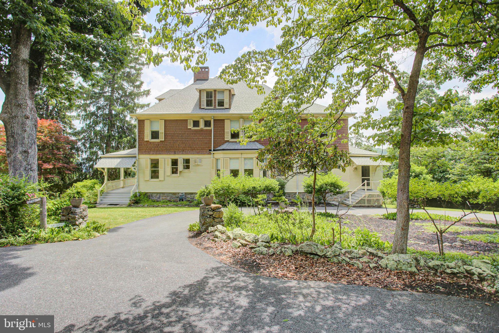 12494 Lower Monterey Circle Blue Ridge Summit, PA 17214 - Photo 3 of 68
