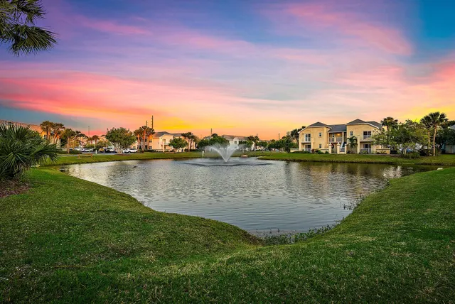 $184,000 | 1620 Southeast Green Acres Circle, Unit N104, Port St. Lucie, FL 34952