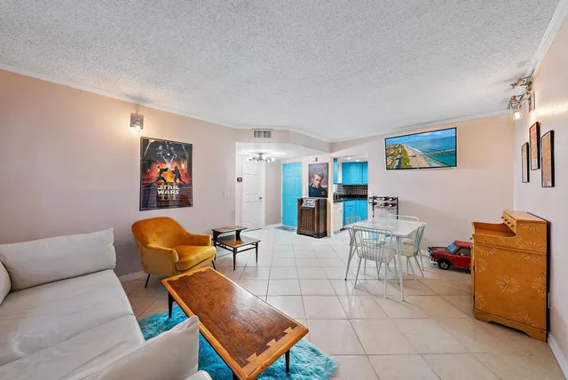 $184,000 | 1620 Southeast Green Acres Circle, Unit N104, Port St. Lucie, FL 34952